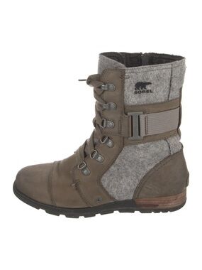 Sorel Major Carly Boots Olive Green &  Grey Leather and Wool Felt. Women 8.